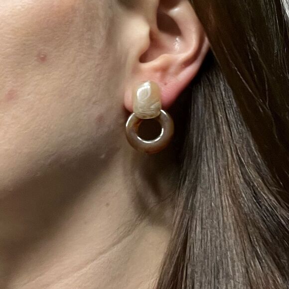 Resin wood color circle earrings fall vibes autumn colors harvest theme - Picture 2 of 10